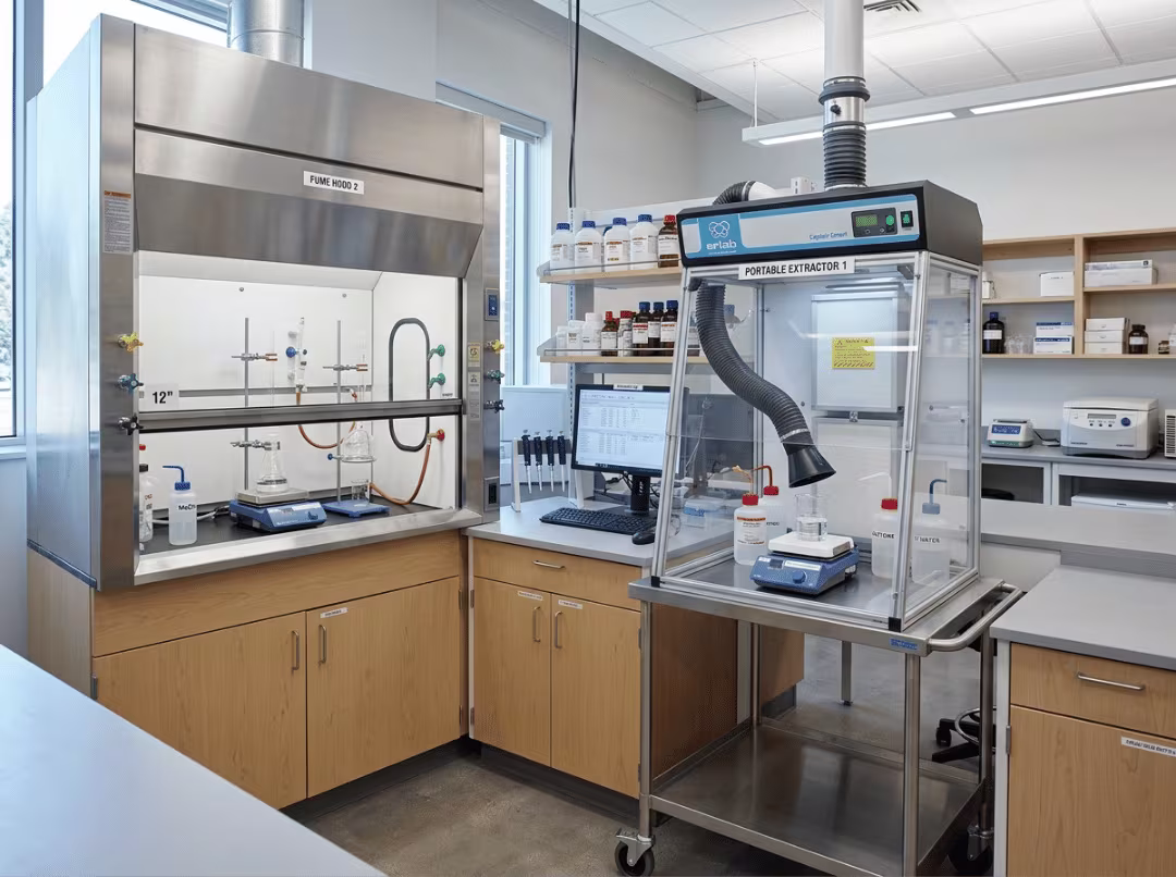 lab fume extractor and fume hood